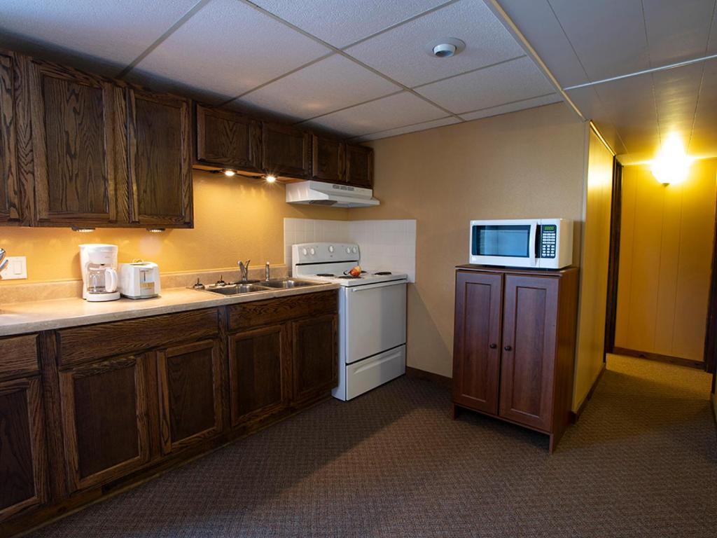 Bar M Resort & Campground Branson West Bilik gambar